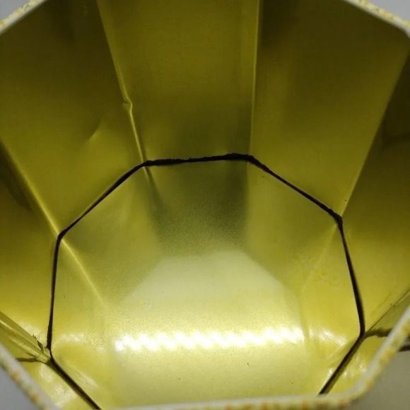 Two Christmas/Holiday Nesting Cookie  Tins, Metal - Picture 7 of 8